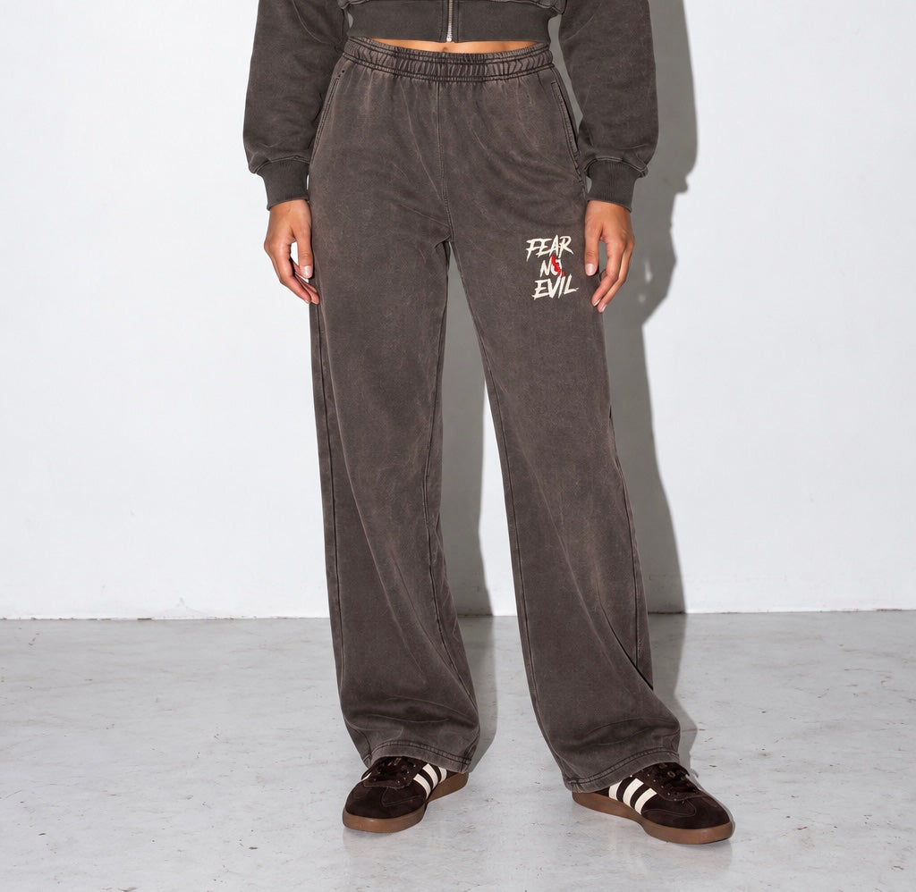 Women's Fear No Evil Mineral Wash Straight Sweatpants — Zero Glory